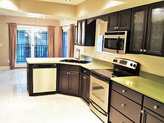 2nd image of 2008 Arbor Dr