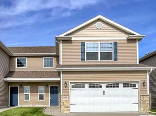 3206 King Ridge Blvd, Lincoln, NE 68504