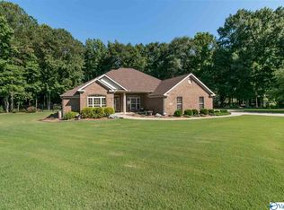 220 Harvest Ridge Dr, Harvest, AL 35749