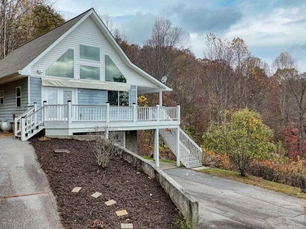 70 Smokerise Ln, Hayesville, NC 28904