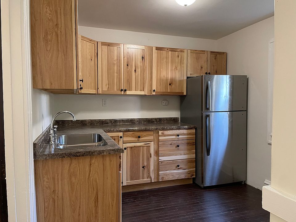 West-side Apartment. Brand new cupboards, sinks & counter tops. Hardwood floors recently refinished.