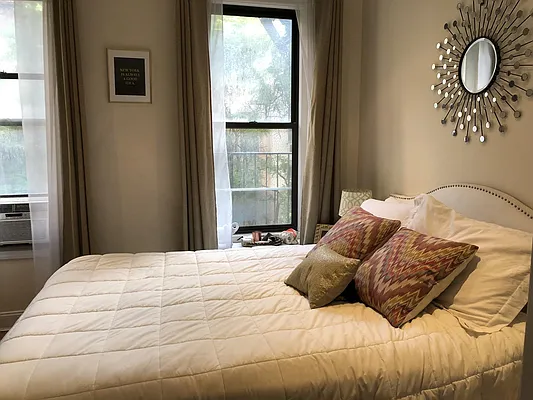 Rented by R New York | media 26