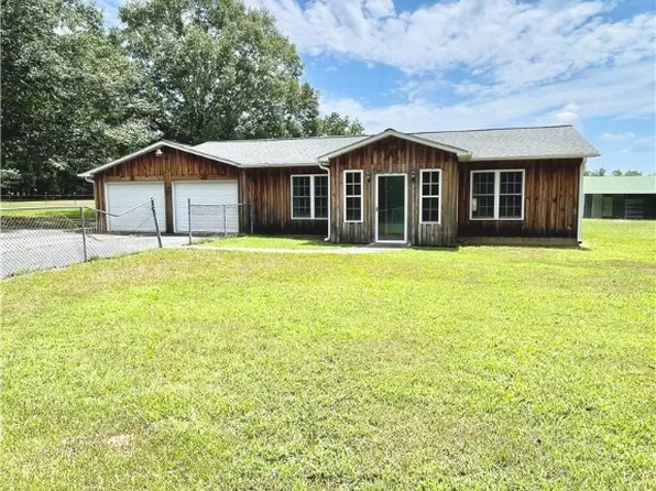 1104 Henry Thomas Rd, Belton, SC 29627