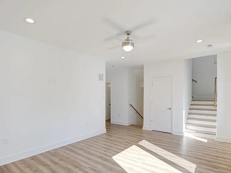 1110 Nova St — Photo 33