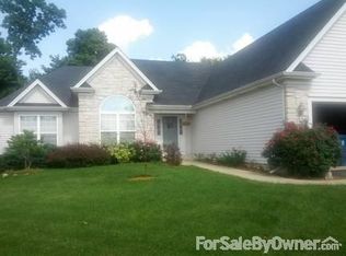 1322 Walnut Ridge Dr, Montgomery, IL 60538