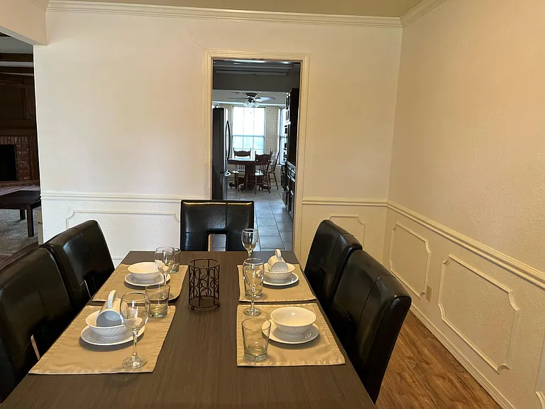7920 S Irvington Ave — Photo 5