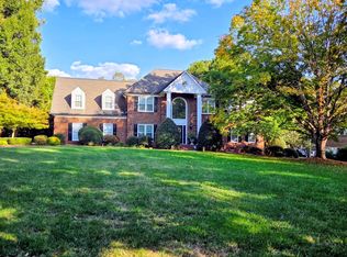 4301 Horseshoe Bnd, Matthews, NC 28104