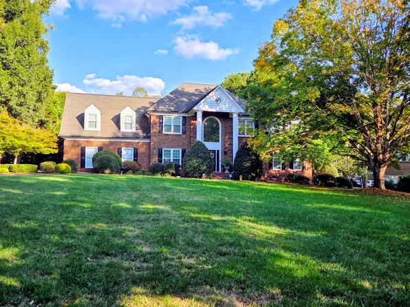 4301 Horseshoe Bnd, Matthews, NC 28104
