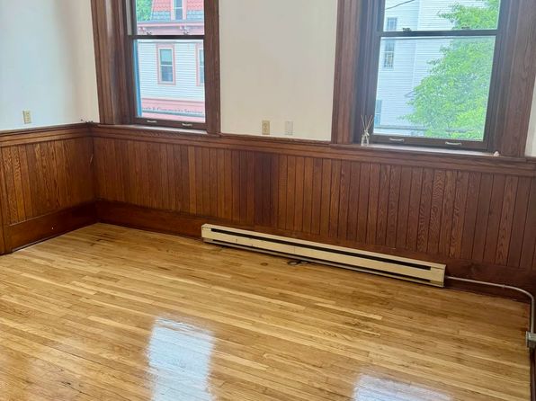 18 E Main St #1