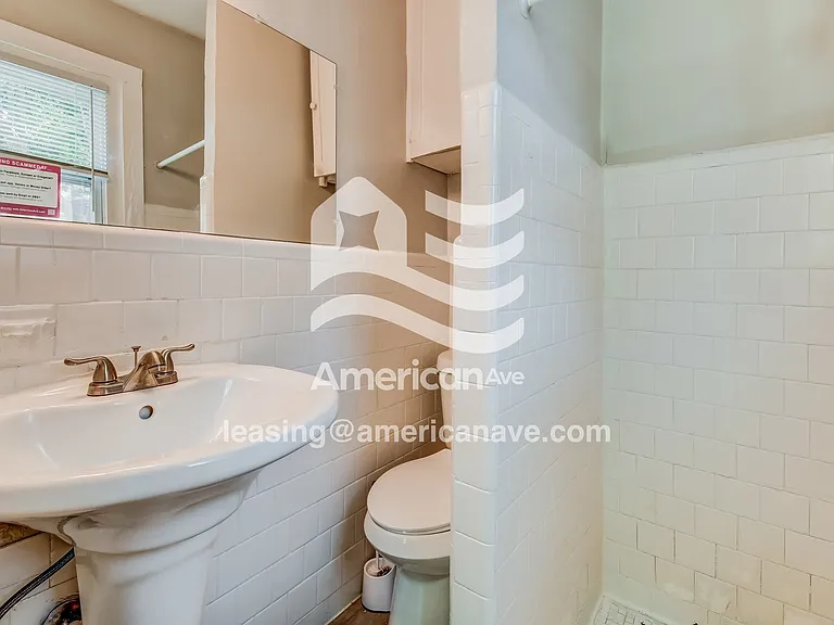 778107_009_main_bathroom_13730660.jpg