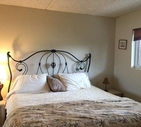 4th image of 110 E Verna Jean Dr #208