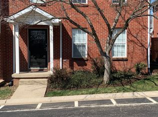 3177 Mapleleaf Sq, Lexington, KY 40509