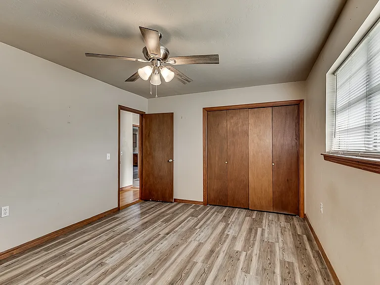 27115 Western Ave — Photo 41