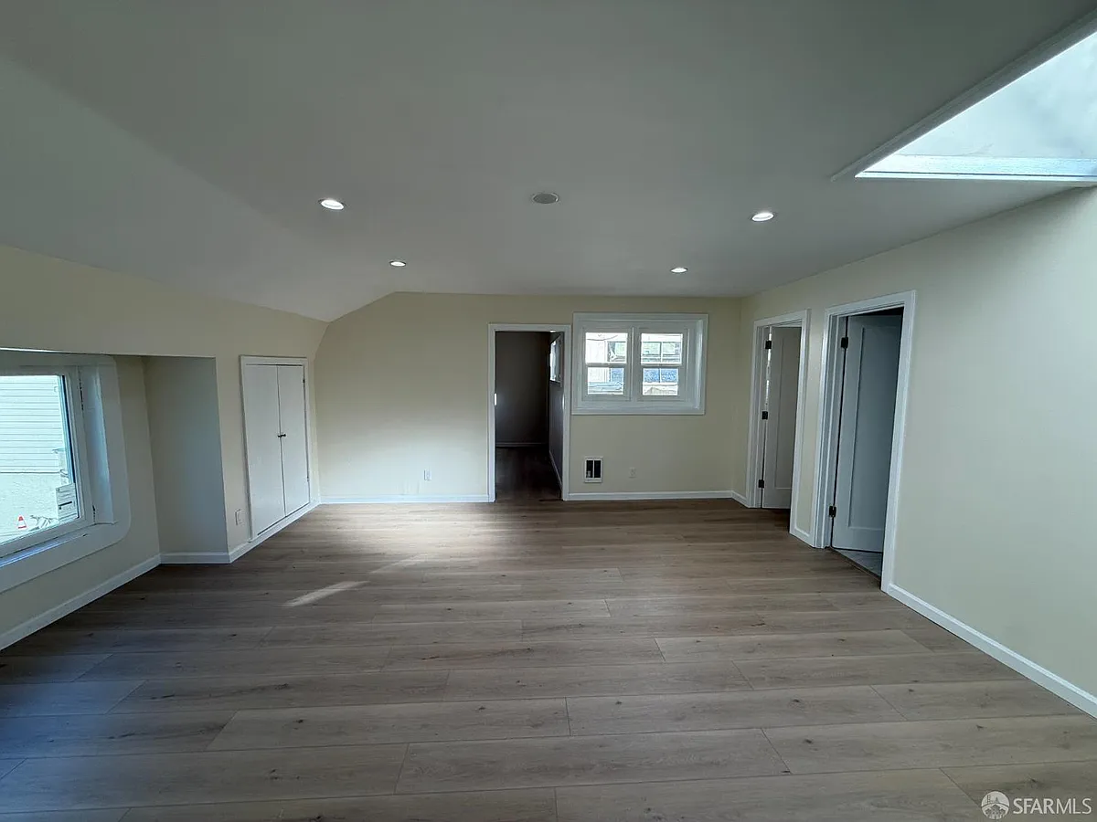 Building Photo - 258 Dorland St #2