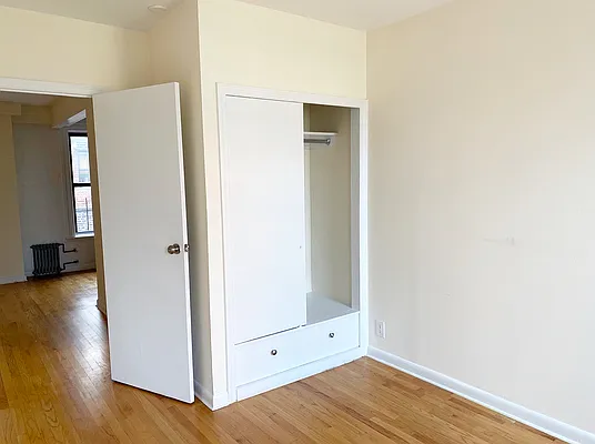 Rented by Waverly Realty Associates | media 8