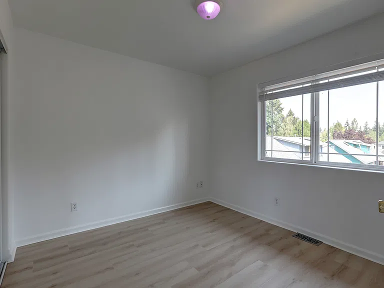 20302 Dayton Ave N #ADU — Photo 11