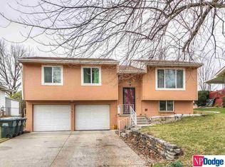 13811 Birchwood Ave, Omaha, NE 68137