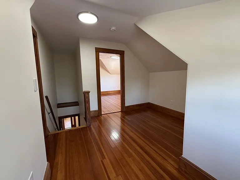 585 High St #2 — Photo 16