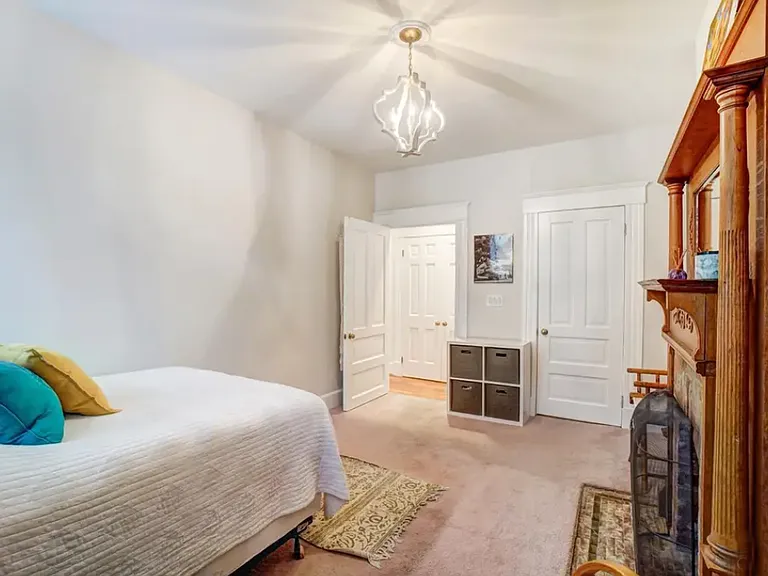 336 Milton St #6 — Photo 7