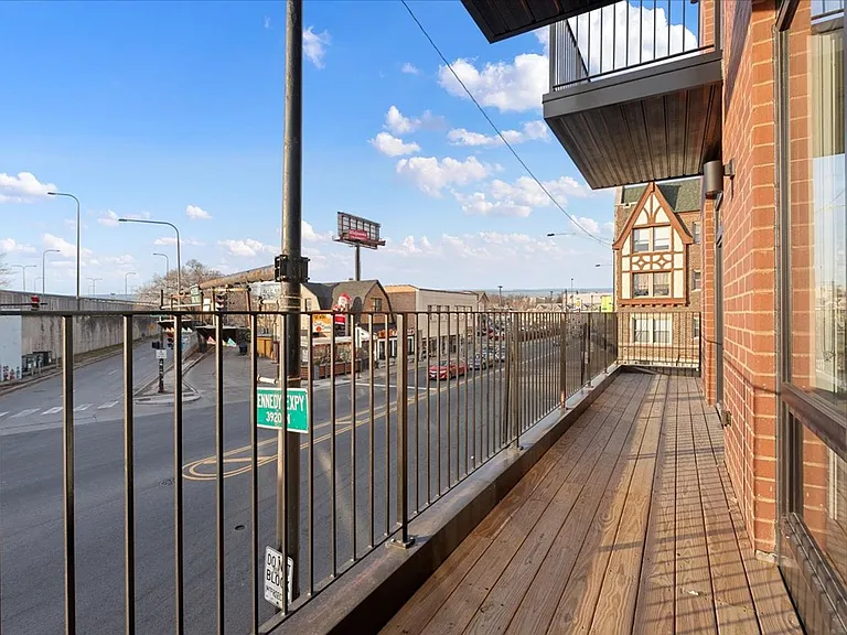 KDG Irving Park LLC — Photo 10