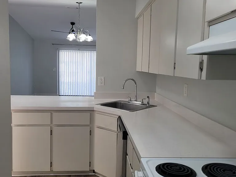 7114 Barclay Ave #C — Photo 6