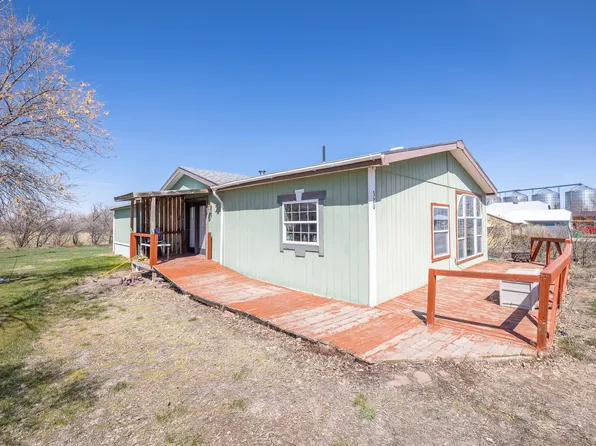 320 W 4th Ave, Wall, SD 57790