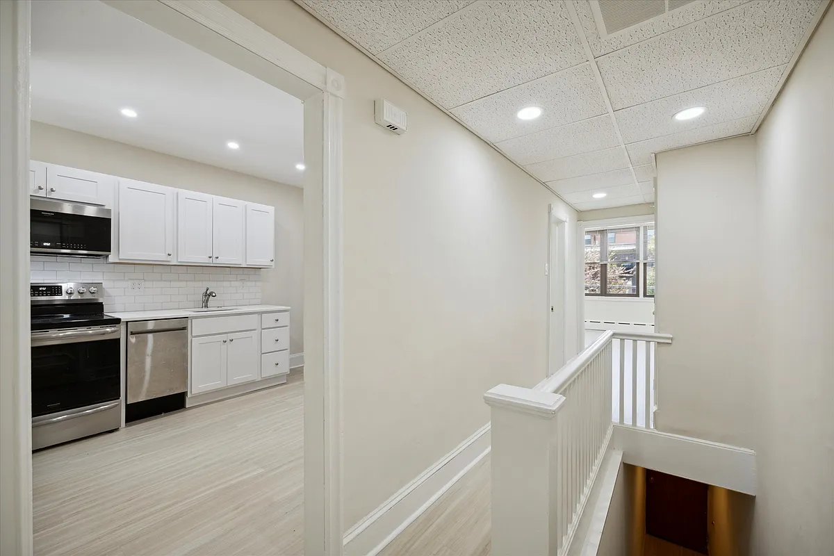 Building Photo - 2308 E Allegheny Ave #2