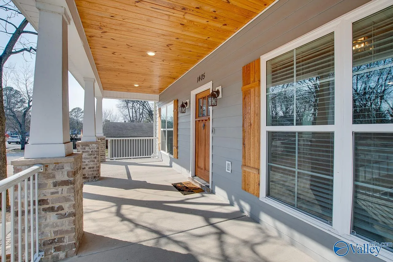 4 bed, 3.0 bath, 2607 sqft, $3,000 — Photo 3