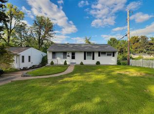 443 E Glendale Rd, Saint Louis, MO 63119