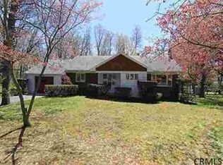 4 Van Winkle Dr, Rensselaer, NY 12144