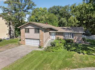 407 Brad Ct, Naperville, IL