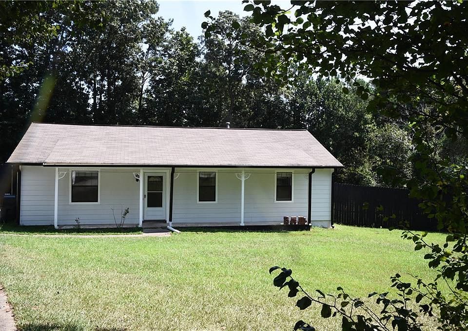1st image of 904 Whitehall Dr