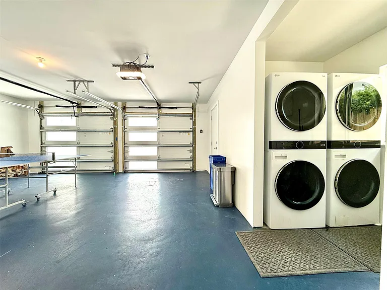 1524 Bayview Dr — Photo 33