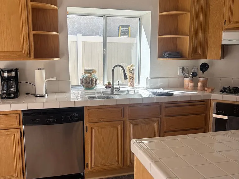 12481 Pacoima Rd — Photo 3