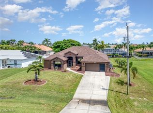 2725 SW 28th Pl, Cape Coral, FL 33914