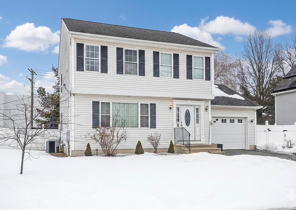 1st image of 44 Naismith St