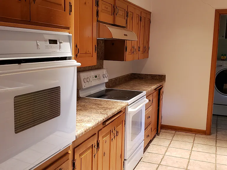 3903 Lynette Dr — Photo 7