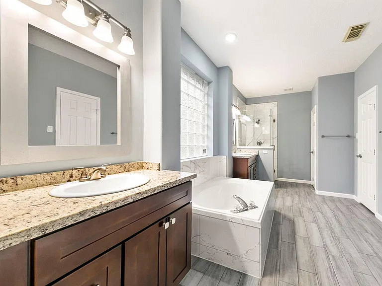 5707 Overton Park Dr — Photo 13