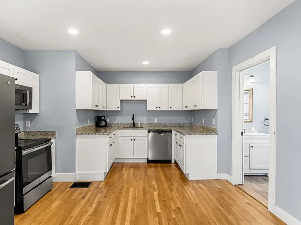 95 Rumford St, Concord, NH 03301