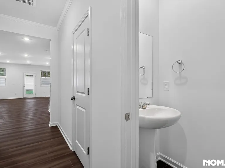 104 Tree Moss Ct — Photo 28