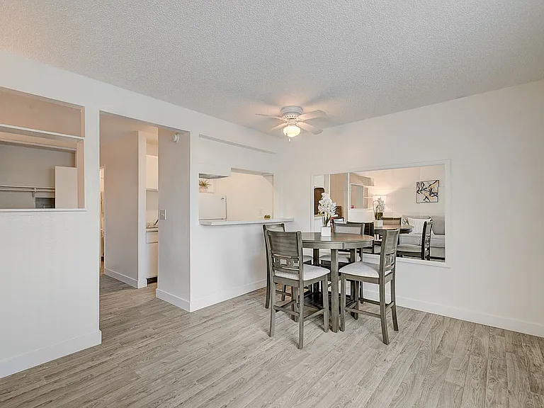 4050_Palos Verdes St_model-2
