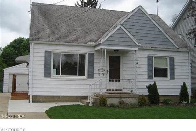 2nd image of 2688 Fairview Pl
