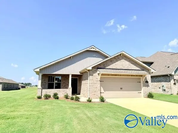 205 Emma Harris Cir, Triana, AL 35756