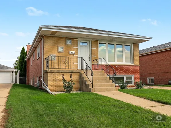 7925 Natchez Ave, Burbank, IL 60459