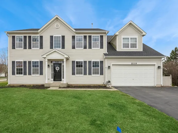 2239 Green Glade Way, Wauconda, IL 60084