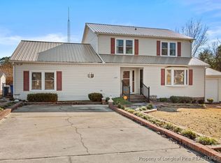 445 Saddle Ridge Rd, Fayetteville, NC 28311