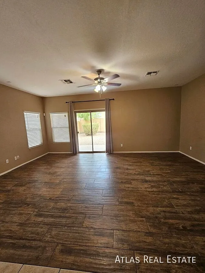 Welcome Home to Comfort, Space & Easy Arizona Living! | Vaulted Ceilings | 2-Car Garage — Photo 3