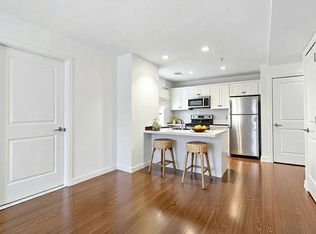 947 Hope St #203, Stamford, CT 06907