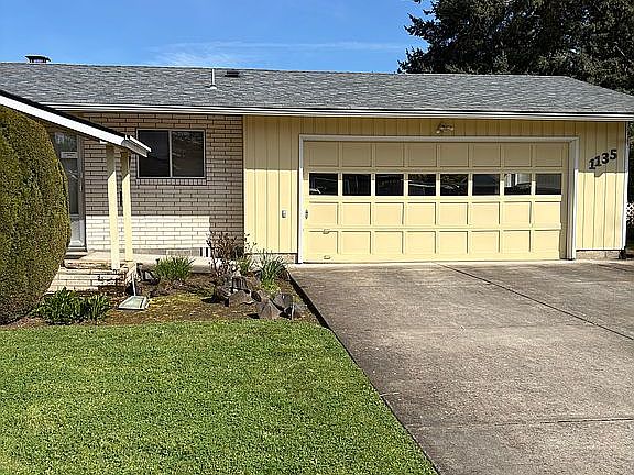 2nd image of 1135 S 34th Pl