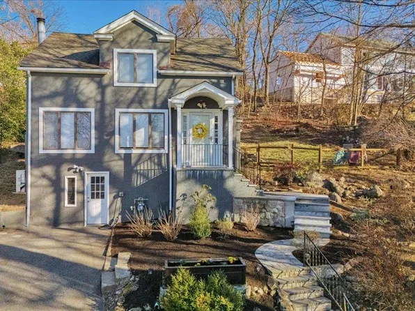 99 Euclid Avenue, Ardsley, NY 10502